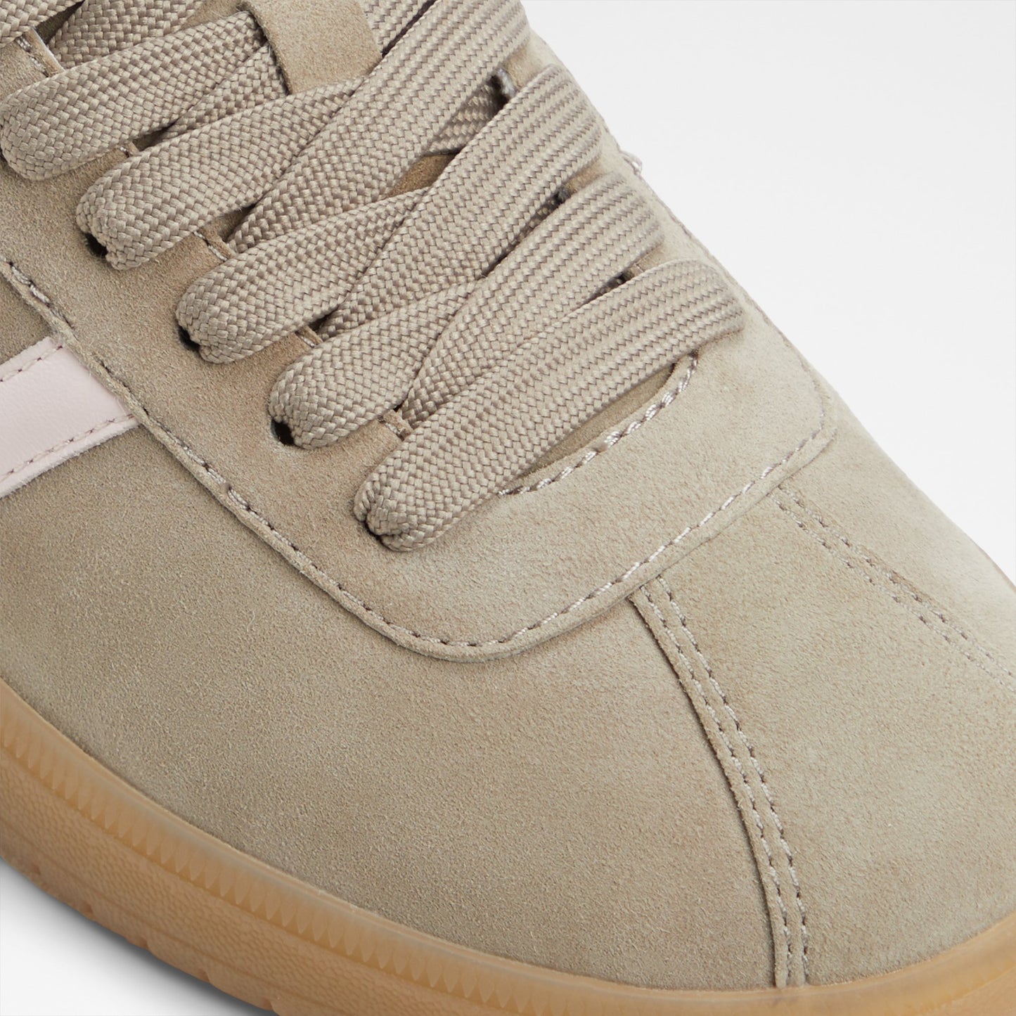 Chicsneaker