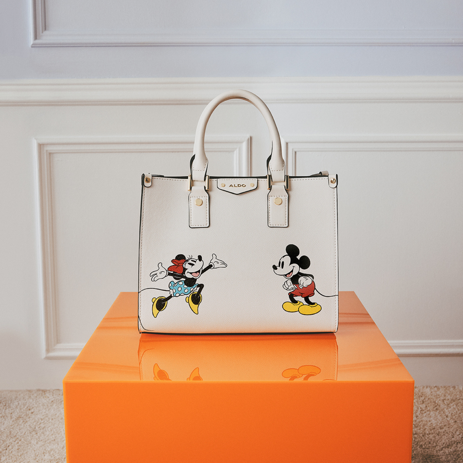 Mickey mouse tote hot sale bag for adults