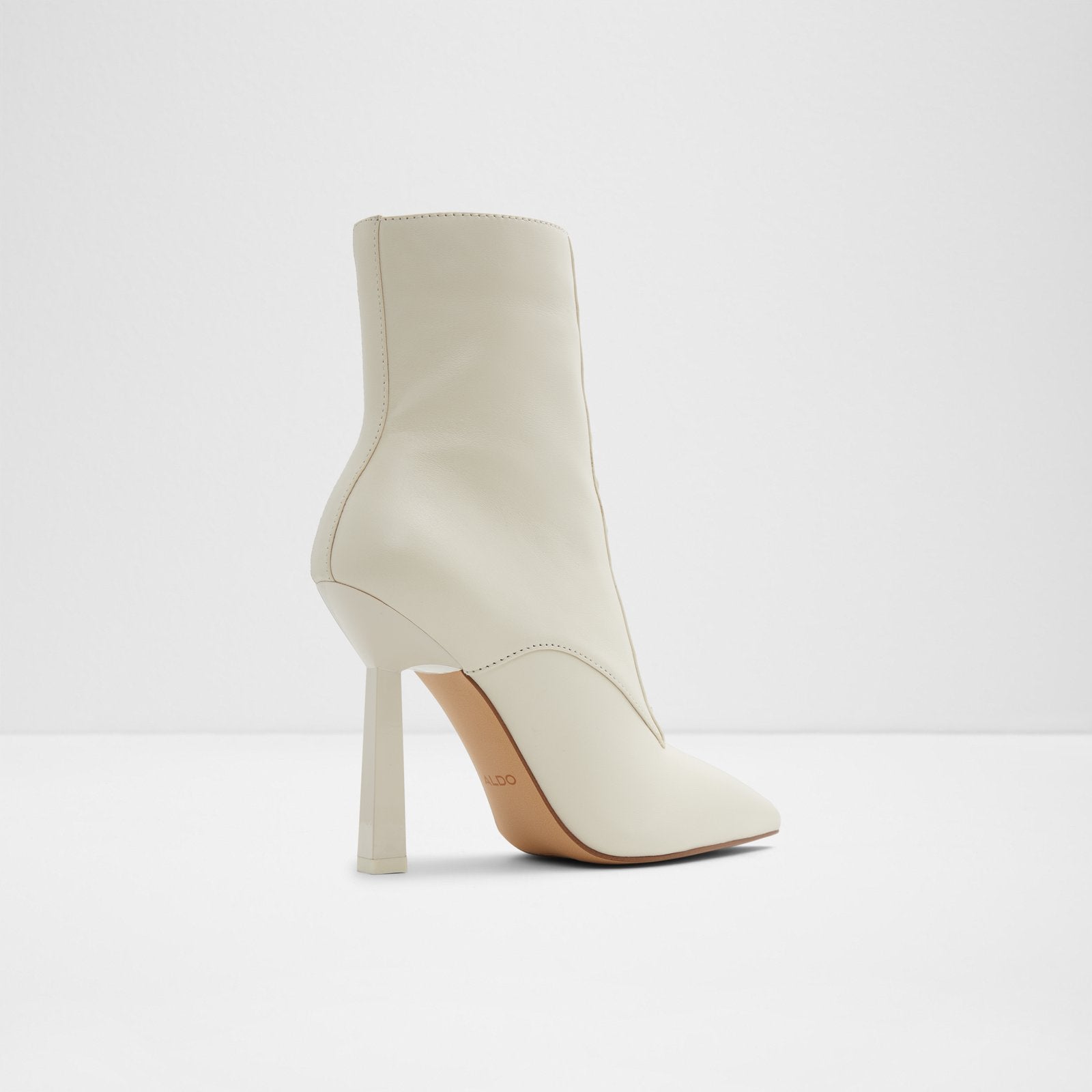 Began – ALDO Shoes UK