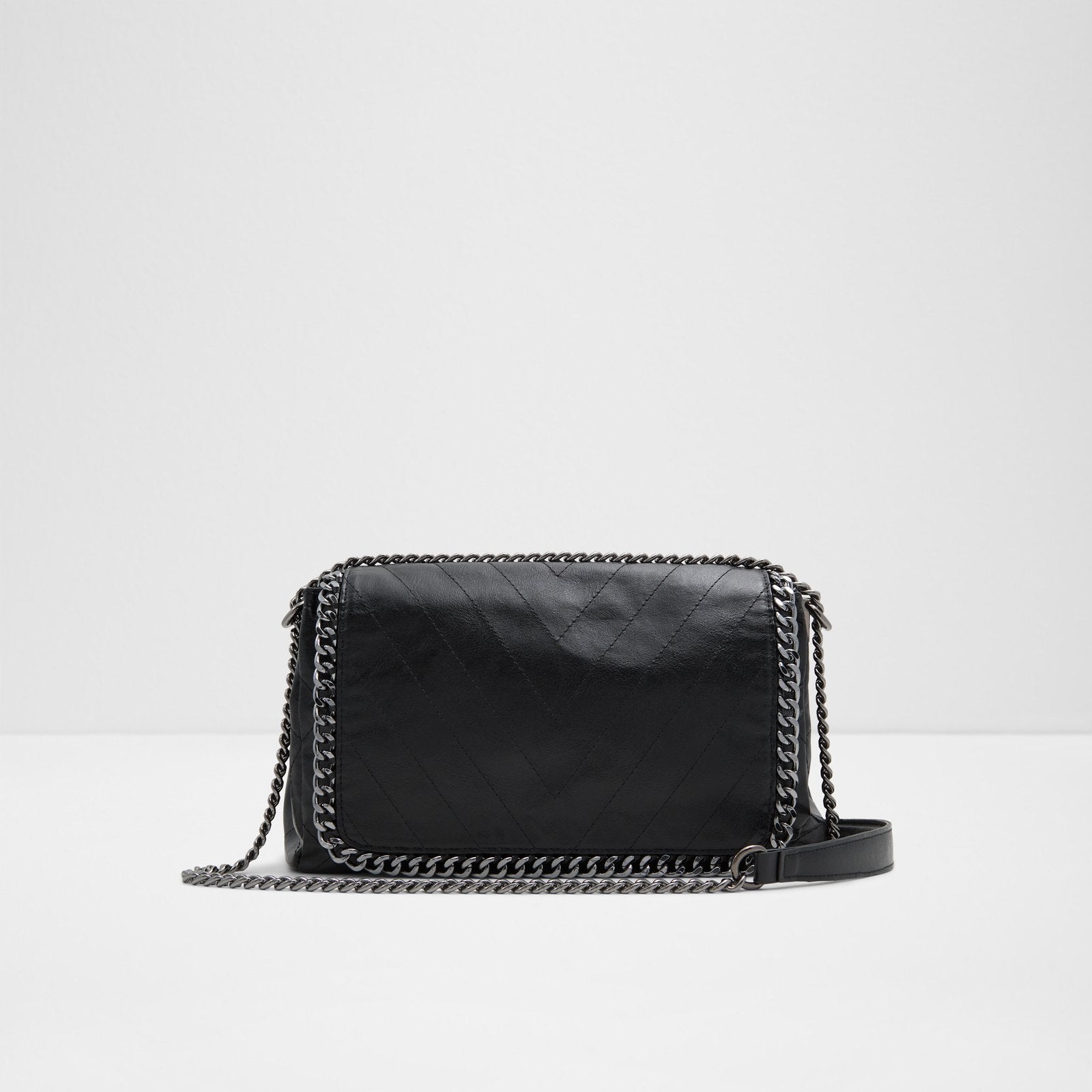 Black chain shoulder bag best sale