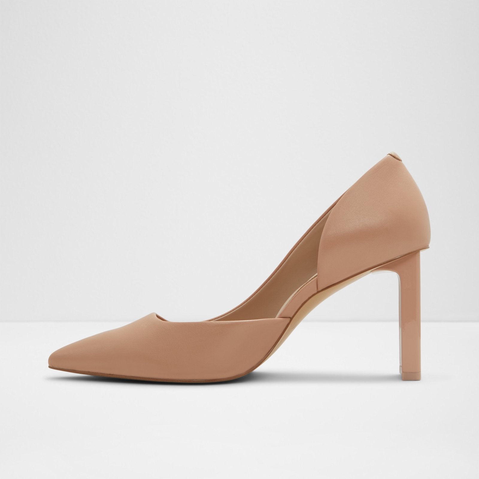 Nude colour hot sale court shoes