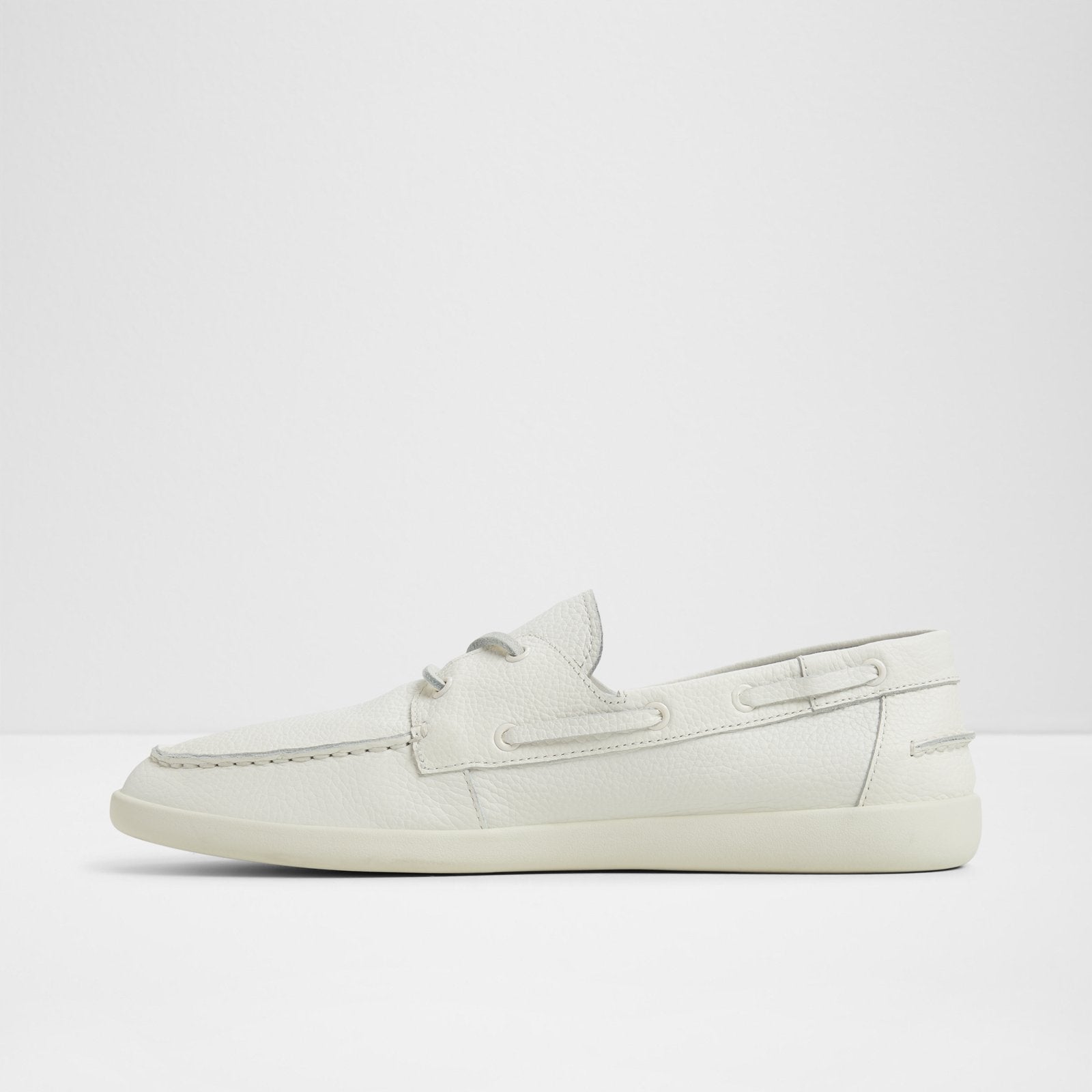 Lacoste Sale Lacoste Uptown Mall Portwind Men's Cream Boat Shoes