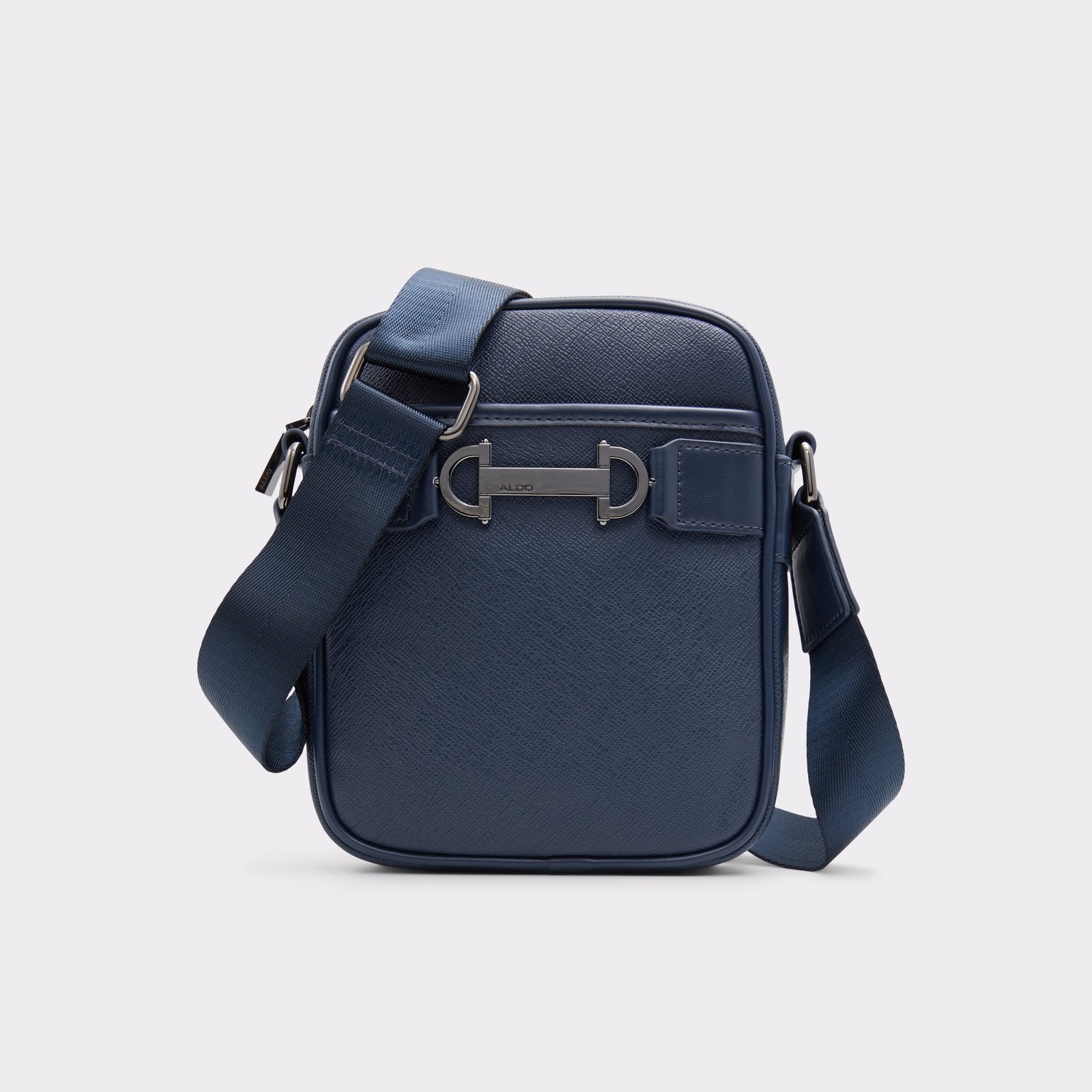 Genuine leather wallet bags, wristlets and sling bags | Der Lederhändler